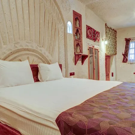 Avilla Cave Hotel *