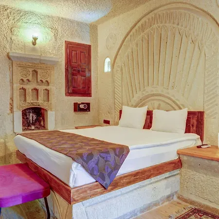 Avilla Cave * غوريمِيه