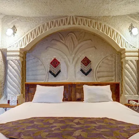 Avilla Cave * غوريمِيه