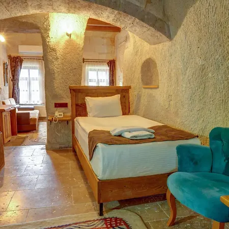 Hotel Avilla Cave