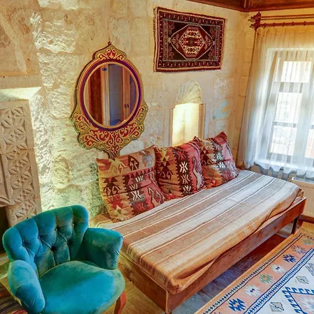 Avilla Cave * غوريمِيه