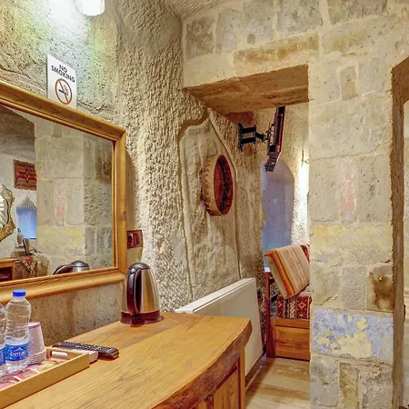 Avilla Cave מלון גורמה