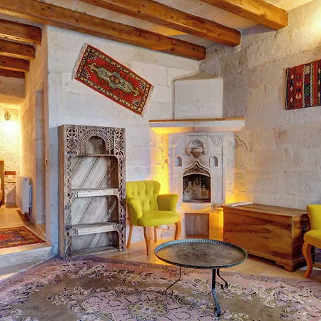 Hotel Avilla Cave