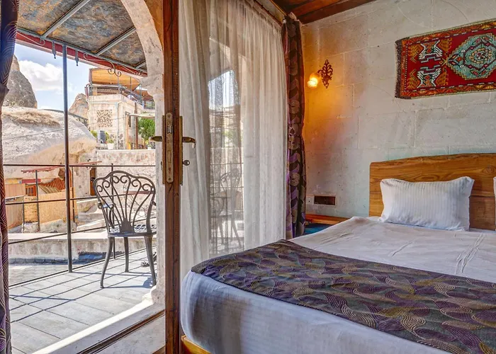 Avilla Cave * Goreme