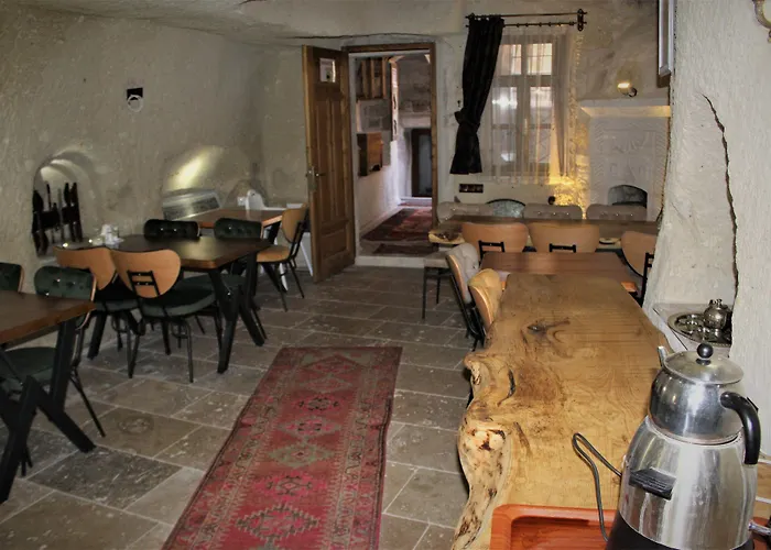 Avilla Cave * Goreme