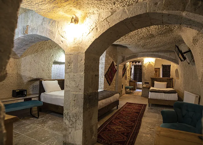 Hotel Avilla Cave